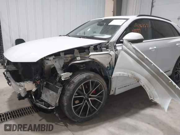 2021 Audi Q8 Premium Plus z VIN WA1EVAF12MD003942, wystawiony jako IAAI lot #41369581 z przebiegiem 39 792 mil mil oraz . Historia ofert i sprzedaży dostępna na DreamBid. Obrazek 6.