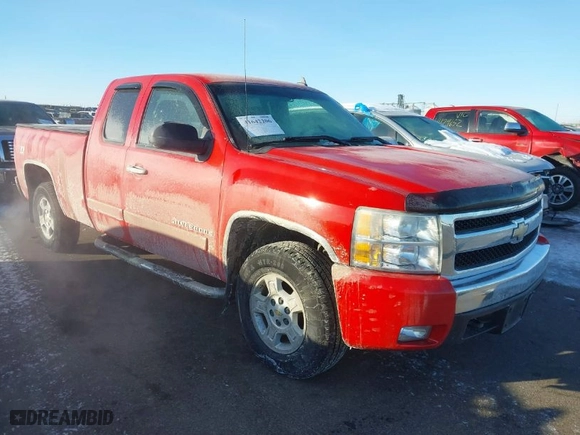 2008 Chevrolet Silverado 1500 LT w/1LT with VIN 1GCEK19J38Z110310, listed as a IAAI auction lot 41642206 with 160,051 mi miles. Bid and sale history available at carsss.com. Image 1.