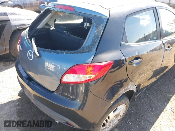 2014 Mazda 2 Touring with VIN JM1DE1LY0E0175771, listed as a IAAI auction lot 41866966 with 90,774 mi miles. Bid and sale history available at carsss.com. Image 13.