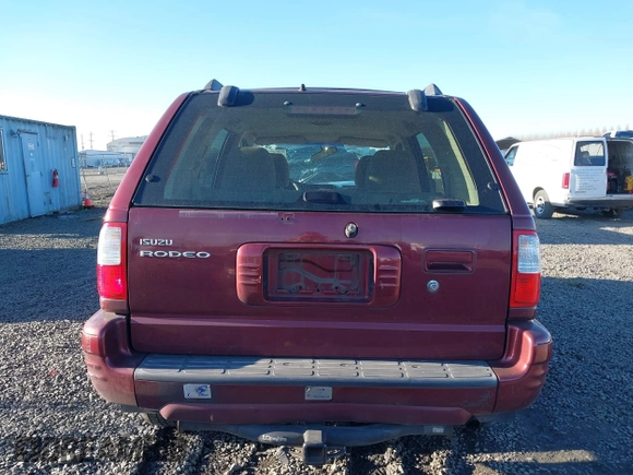 2002 Isuzu Rodeo with VIN 4S2DM58W624335632, listed as a IAAI auction lot 41690735 with 186,480 mi miles and . Bid and sale history available at DreamBid. Image 17.