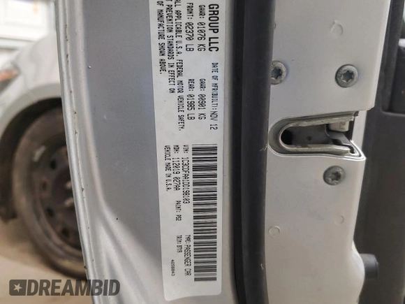 2013 Dodge Dart SE z VIN 1C3CDFAA1DD198103, wystawiony jako Copart lot #52250855 z przebiegiem 119 890 mil mil oraz Szkoda całkowita • Salvage title. Historia ofert i sprzedaży dostępna na DreamBid. Obrazek 14.