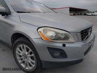 2010 Volvo XC60 3.0T with VIN YV4992DZ6A2067349, listed as a IAAI auction lot 42013873 with 311,554 mi miles. Bid and sale history available at carsss.com. Image 6.