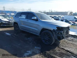 2018 Jeep Grand Cherokee Altitude with VIN 1C4RJFAG3JC388358, listed as a IAAI auction lot 41368016 with 83,192 mi miles. Bid and sale history available at carsss.com. Image 1.
