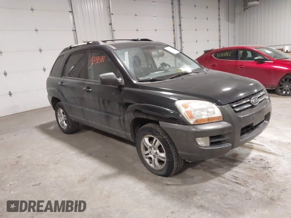 2008 Kia Sportage LX with VIN KNDJE723387535641, listed as a IAAI auction lot 41348580 with 184,430 mi miles. Bid and sale history available at carsss.com. Image 1.