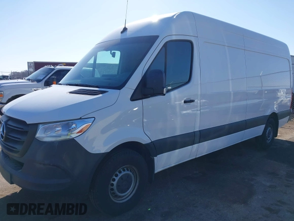2020 Mercedes-Benz Sprinter Cargo with VIN W1W4ECHY3LT035444, listed as a IAAI auction lot 41834490 with 25,833 mi miles and . Bid and sale history available at carsss.com. Image 17.