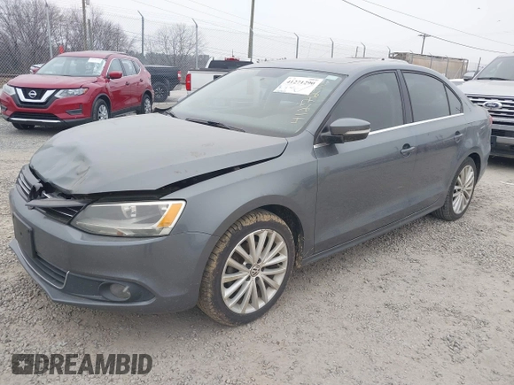 2014 Volkswagen Jetta TDI with VIN 3VWLL7AJ0EM389924, listed as a IAAI auction lot 41271290 with 241,452 mi miles and . Bid and sale history available at DreamBid. Image 2.