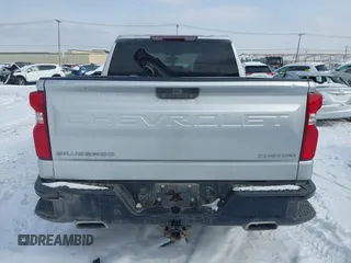 2020 Chevrolet Silverado 1500 Custom Trail Boss with VIN 3GCPYCEF7LG429531, listed as a IAAI auction lot 41555408 with 44,296 mi miles and . Bid and sale history available at DreamBid. Image 17.