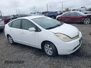 2004 Toyota Prius with VIN JTDKB20UX40030775, listed as a IAAI auction lot 41778627 with 260,054 mi miles. Bid and sale history available at carsss.com. Image 1.