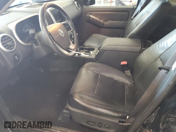 2008 Mercury Mountaineer z VIN 4M2EU47E18UJ12095, wystawiony jako Copart lot #87743915 z przebiegiem 96 386 mil mil oraz Szkoda całkowita • Salvage title. Historia ofert i sprzedaży dostępna na DreamBid. Obrazek 7.