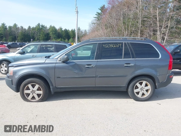 2006 Volvo XC90 2.5L Turbo with VIN YV4CZ592961295135, listed as a IAAI auction lot 42086689 with 163,041 mi miles. Bid and sale history available at carsss.com. Image 12.