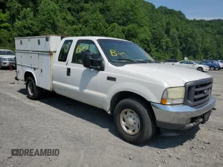 2004 Ford F-250 XL z VIN 1FTNX20L34EC38196, wystawiony jako Copart lot #60307245 z przebiegiem 232 347 mil mil oraz Czysty tytuł • Clean title. Historia ofert i sprzedaży dostępna na DreamBid. Obrazek 4.
