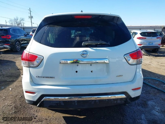 2016 Nissan Pathfinder Platinum with VIN 5N1AR2MM8GC614835, listed as a IAAI auction lot 41246654 with 186,892 mi miles. Bid and sale history available at carsss.com. Image 16.