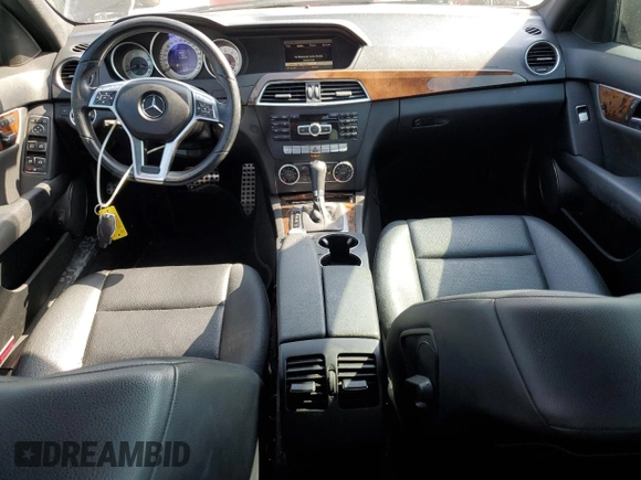 2014 Mercedes-Benz C 250 Sport with VIN WDDGF4HB4EA940397, listed as a Copart auction lot 48552465 with 132,003 mi miles and Salvage title. Bid and sale history available at DreamBid. Image 8.