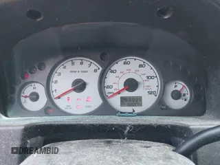 2004 Ford Escape XLT z VIN 1FMCU93134KB07995, wystawiony jako IAAI lot #42092979 z przebiegiem 166 074 mil mil oraz . Historia ofert i sprzedaży dostępna na DreamBid. Obrazek 7.