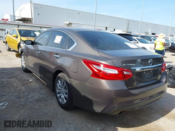 2016 Nissan Altima S z VIN 1N4AL3AP5GN304212, wystawiony jako IAAI lot #42268073 z przebiegiem Nie podano mil oraz . Historia ofert i sprzedaży dostępna na DreamBid. Obrazek 3.