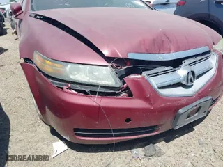 2004 Acura TL with VIN 19UUA66204A019773, listed as a IAAI auction lot 39703538 with 240,480 mi miles. Bid and sale history available at carsss.com. Image 6.