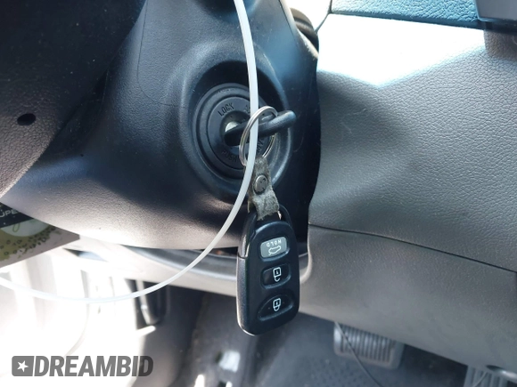 2015 Hyundai Elantra SE z VIN 5NPDH4AE0FH643214, wystawiony jako IAAI lot #42303774 z przebiegiem 72 641 mil mil oraz . Historia ofert i sprzedaży dostępna na DreamBid. Obrazek 11.