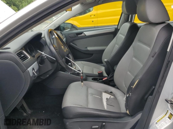 2013 Volkswagen Jetta Hybrid SE с VIN 3VW637AJXDM314529, выставлен на аукционе Copart как лот 56853775 с пробегом 149 097 миль миль и Чистый • Clean title. История ставок и продаж доступна на DreamBid. Изображение 7.