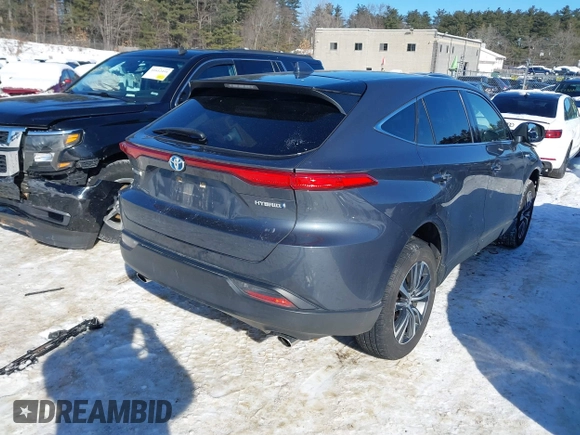 2021 Toyota Venza LE with VIN JTEAAAAH4MJ017634, listed as a IAAI auction lot 41610968 with 66,647 mi miles and . Bid and sale history available at carsss.com. Image 4.