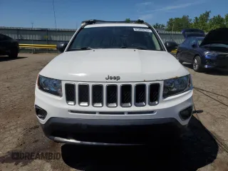 2016 Jeep Compass Sport z VIN 1C4NJCBA7GD740089, wystawiony jako Copart lot #65880235 z przebiegiem 157 601 mil mil oraz Czysty tytuł • Clean title. Historia ofert i sprzedaży dostępna na DreamBid. Obrazek 5.