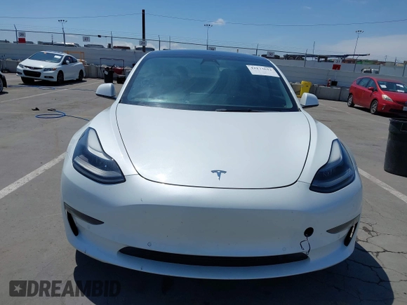 2022 Tesla Model 3 Long Range z VIN 5YJ3E1EB9NF113601, wystawiony jako IAAI lot #42173612 z przebiegiem 95 454 mil mil oraz . Historia ofert i sprzedaży dostępna na DreamBid. Obrazek 12.