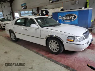 2007 Lincoln Town Car Signature Limited z VIN 1LNHM82WX7Y628758, wystawiony jako Copart lot #55057565 z przebiegiem 101 057 mil mil oraz Szkoda całkowita • Salvage title. Historia ofert i sprzedaży dostępna na DreamBid. Obrazek 4.