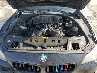 2013 BMW M5 with VIN WBSFV9C58DC772881, listed as a Copart auction lot 48230075 with 0 mi miles and Salvage Title. Bid and sale history available at carsss.com. Image 11.