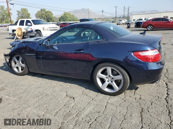 2013 Mercedes-Benz SLK 250 с VIN WDDPK4HA8DF061036, выставлен на аукционе Copart как лот 55662795 с пробегом 110 212 миль миль и Списание • Salvage title. История ставок и продаж доступна на DreamBid. Изображение 2.