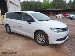 2024 Chrysler Voyager LX with VIN 2C4RC1CG5RR112891, listed as a IAAI auction lot 41861738 with 21,312 mi miles. Bid and sale history available at carsss.com. Image 1.