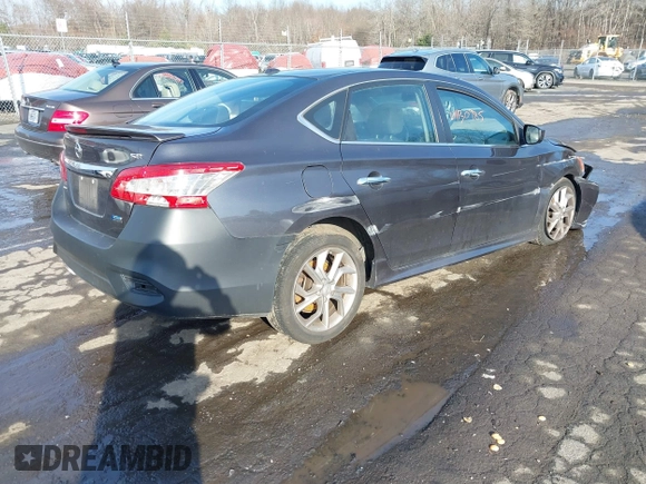 2014 Nissan Sentra SR z VIN 3N1AB7AP3EY319122, wystawiony jako IAAI lot #41130985 z przebiegiem 89 014 mil mil oraz . Historia ofert i sprzedaży dostępna na DreamBid. Obrazek 4.