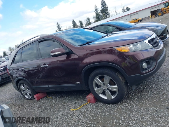 2012 Kia Sorento EX with VIN 5XYKUDA2XCG288581, listed as a IAAI auction lot 42011463 with 449,858 mi miles. Bid and sale history available at carsss.com. Image 13.