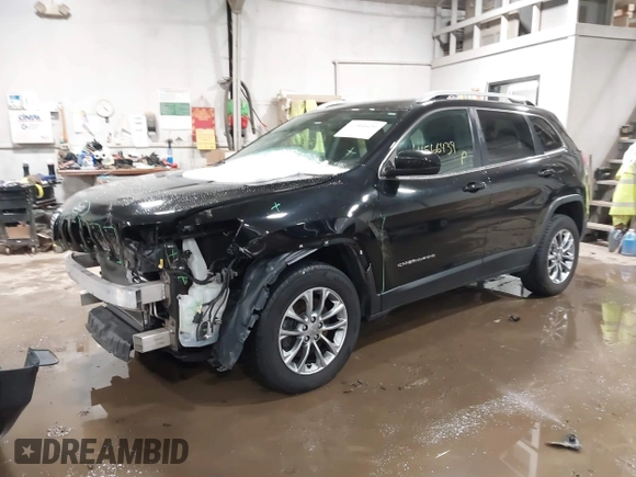 2019 Jeep Cherokee Latitude Plus with VIN 1C4PJMLB8KD181943, listed as a IAAI auction lot 41566439 with 151,118 mi miles and . Bid and sale history available at DreamBid. Image 17.