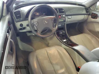 2001 Mercedes-Benz CLK 320/430 z VIN WDBLK65G01T079748, wystawiony jako Copart lot #50126715 z przebiegiem 120 266 mil mil oraz Szkoda całkowita • Salvage title. Historia ofert i sprzedaży dostępna na DreamBid. Obrazek 8.