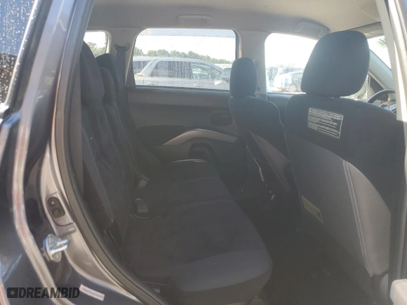 2008 Mitsubishi Outlander LS with VIN JA4MT31X68Z012841, listed as a Copart auction lot 73125604 with 111,015 mi miles and Salvage Title. Bid and sale history available at carsss.com. Image 11.