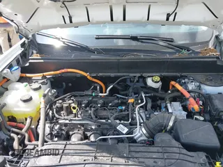 2024 Ford Maverick XL z VIN 3FTTW8A3XRRB20467, wystawiony jako IAAI lot #42069783 z przebiegiem 14 321 mil mil oraz . Historia ofert i sprzedaży dostępna na DreamBid. Obrazek 10.