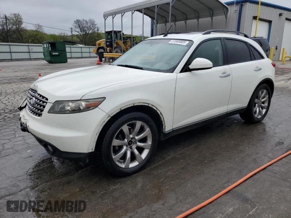 2005 Infiniti FX z VIN JNRAS08W95X201000, wystawiony jako Copart lot #51965805 z przebiegiem 293 681 mil mil oraz Szkody całkowita. Historia ofert i sprzedaży dostępna na DreamBid. Obrazek 1.