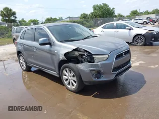 2015 Mitsubishi Outlander Sport ES with VIN 4A4AP3AU7FE018292, listed as a IAAI auction lot 42099716 with 190,447 mi miles. Bid and sale history available at carsss.com. Image 1.
