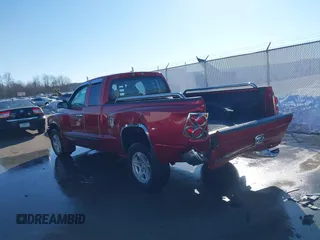 2006 Dodge Dakota SLT with VIN 1D7HE42K26S632608, listed as a IAAI auction lot 41422286 with 81,669 mi miles and . Bid and sale history available at carsss.com. Image 3.