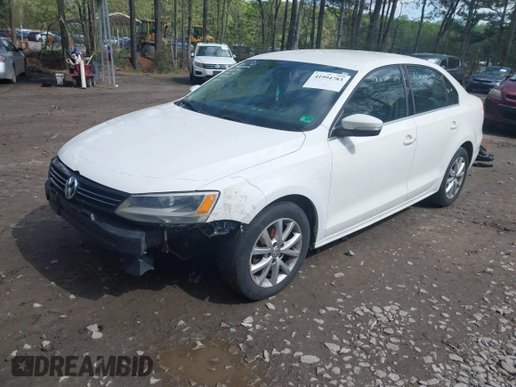 2013 Volkswagen Jetta Sedan SE with VIN 3VWDP7AJXDM201451, listed as a IAAI auction lot 41994783 with 136,112 mi miles. Bid and sale history available at carsss.com. Image 18.