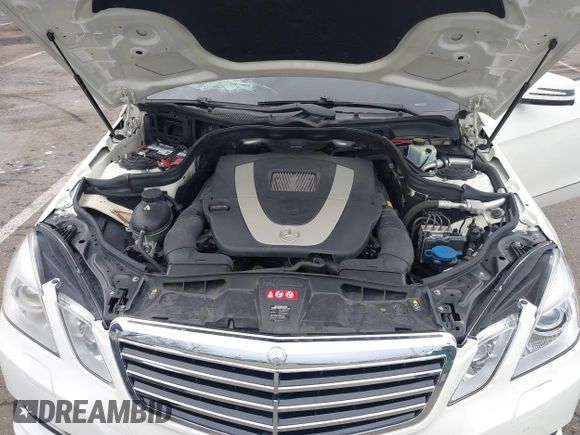 2011 Mercedes-Benz E-Class E 350 Luxury with VIN WDDHF8HB8BA385414, listed as a IAAI auction lot 41660725 with 1 mi miles. Bid and sale history available at carsss.com. Image 10.
