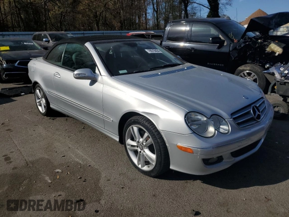 2008 Mercedes-Benz CLK 350 with VIN WDBTK56F38T088745, listed as a Copart auction lot 79519424 with 74,524 mi miles and Salvage Title. Bid and sale history available at DreamBid. Image 4.