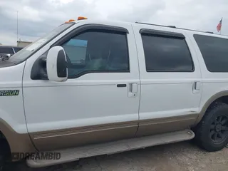 2005 Ford Excursion Eddie Bauer z VIN 1FMNU44L25ED02868, wystawiony jako IAAI lot #42414710 z przebiegiem 30 486 mil mil oraz . Historia ofert i sprzedaży dostępna na DreamBid. Obrazek 14.