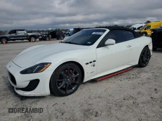2014 Maserati GranTurismo Convertible Sport with VIN ZAM45VMA0E0092622, listed as a Copart auction lot 86608434 with 19,840 mi miles and Salvage Title. Bid and sale history available at carsss.com. Image 1.