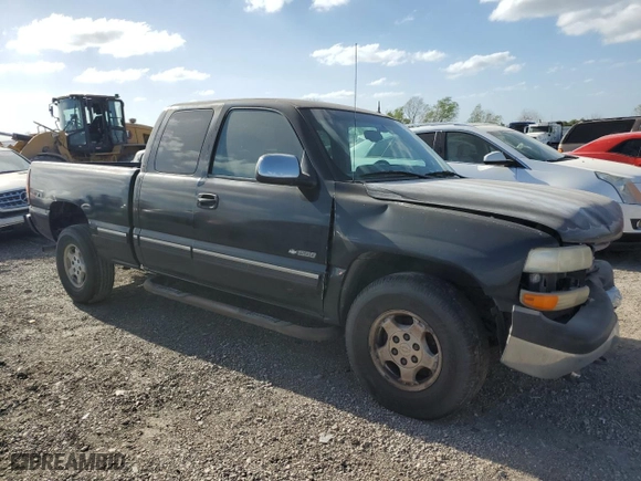 2001 Chevrolet Silverado 1500 LS with VIN 2GCEK19T611190010, listed as a Copart auction lot 49692345 with 0 mi miles and Salvage Title. Bid and sale history available at carsss.com. Image 4.