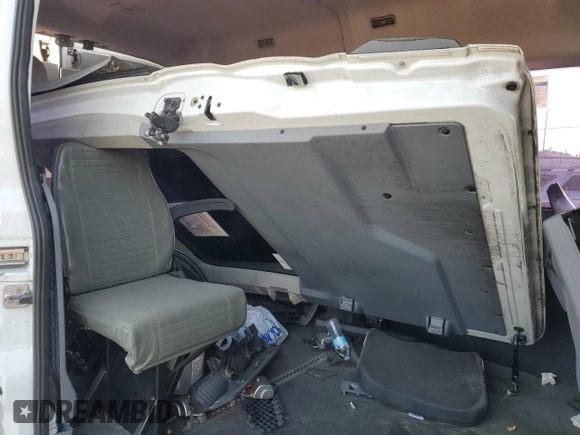 2017 Ford Transit XL с VIN 1FMZK1CM0HKA75959, выставлен на аукционе Copart как лот 88277945 с пробегом Не указан миль и Списание • Salvage title. История ставок и продаж доступна на DreamBid. Изображение 13.