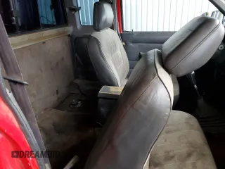 1993 Nissan Frontier z VIN 1N6SD16S1PC305038, wystawiony jako Copart lot #81405854 z przebiegiem 316 582 mil mil oraz Szkoda całkowita • Salvage title. Historia ofert i sprzedaży dostępna na DreamBid. Obrazek 10.