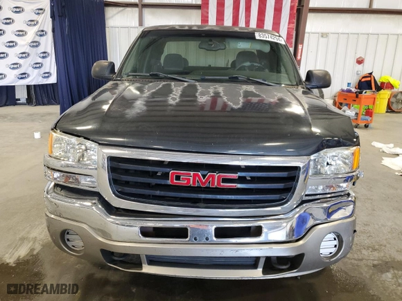 2003 GMC Sierra 1500 SLE with VIN 2GTEC19T231277791, listed as a Copart auction lot 83574294 with 249,982 mi miles and Salvage Title. Bid and sale history available at carsss.com. Image 5.