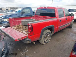 2006 Chevrolet Silverado 1500 LT1 with VIN 2GCEC13T261102535, listed as a IAAI auction lot 41474459 with 362,668 mi miles. Bid and sale history available at carsss.com. Image 4.