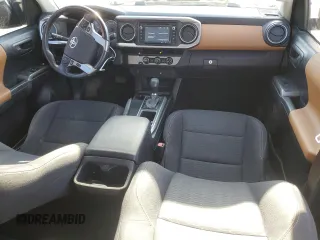 2017 Toyota Tacoma SR z VIN 5TFAX5GN4HX092764, wystawiony jako Copart lot #52150405 z przebiegiem 114 607 mil mil oraz Szkoda całkowita • Salvage title. Historia ofert i sprzedaży dostępna na DreamBid. Obrazek 8.