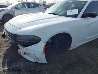 2017 Dodge Charger SE with VIN 2C3CDXBG4HH623640, listed as a IAAI auction lot 41608212 with 88,519 mi miles. Bid and sale history available at carsss.com. Image 6.